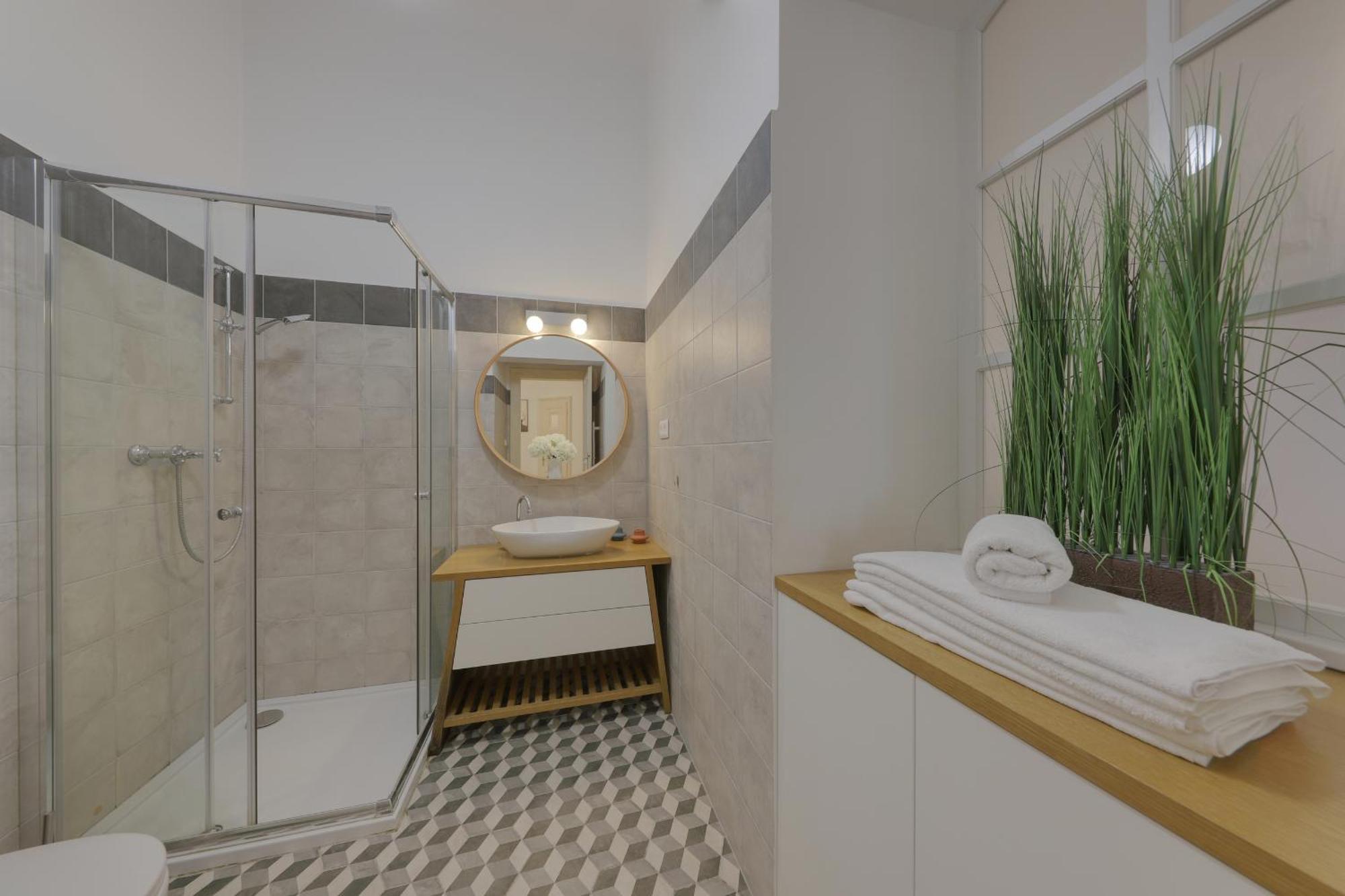 Beautiful Condo At The Old Town Братислава Екстериор снимка